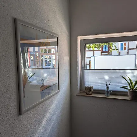 아파트 Ferienwohnung/monteurwohnung Altes Cafe