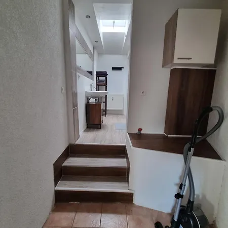 Apartment Ferienwohnung/monteurwohnung Altes Cafe *