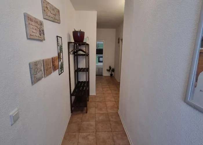 Ferienwohnung/monteurwohnung Altes Cafe Apartman